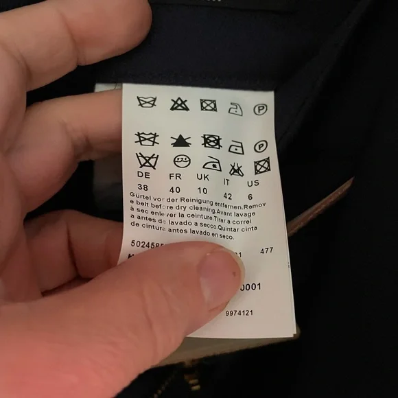 Hugo Boss suite - Picture 5 of 7